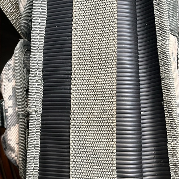 Military computer/travel bag - Picture 11 of 12